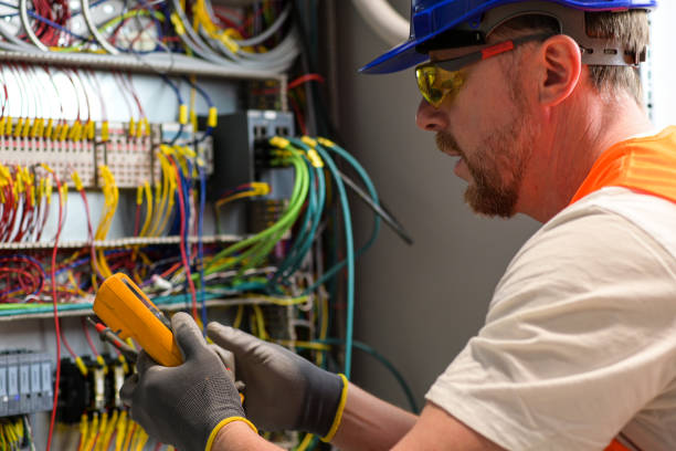 Best Circuit Breaker Repair  in Minnetrista, MN